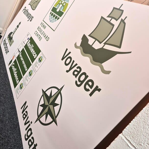 An image of the Voyager and Navigator wal graphics.